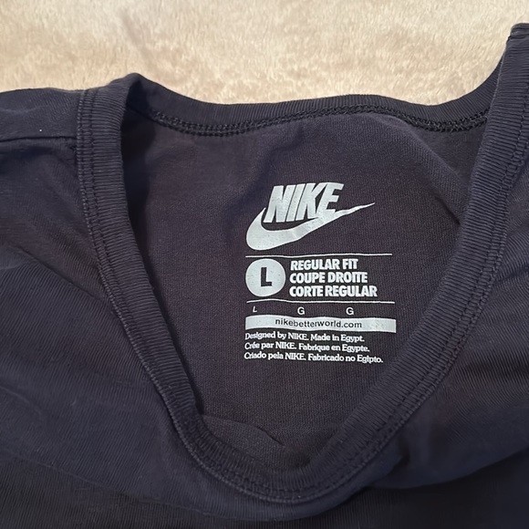 🔥EUC Nike tank top🔥 - Picture 2 of 3